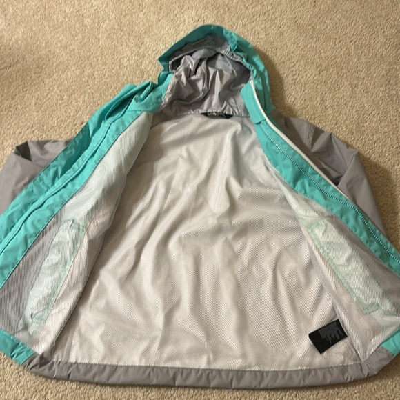 North face girls size S/P (7/8) double layer -2 jackets in one. - Picture 8 of 10